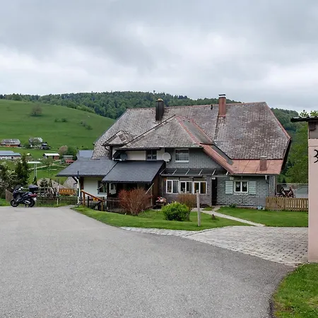 Apartament Im Gruenen Oberried (Breisgau)